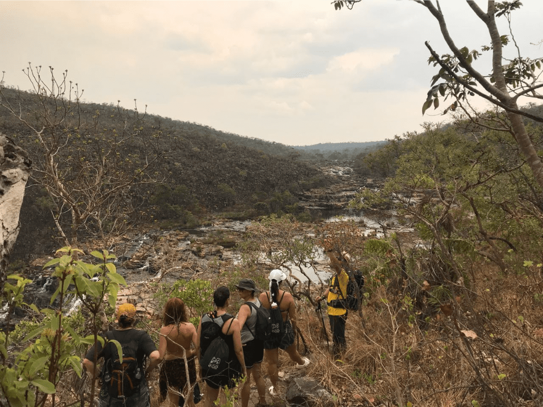 Um caminho acima e por entre as nuvens na Serra dos Órgãos - ((o))eco